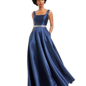 Say Yes to the Prom Juniors' Embellished Belt Gown Navy Size 5/6